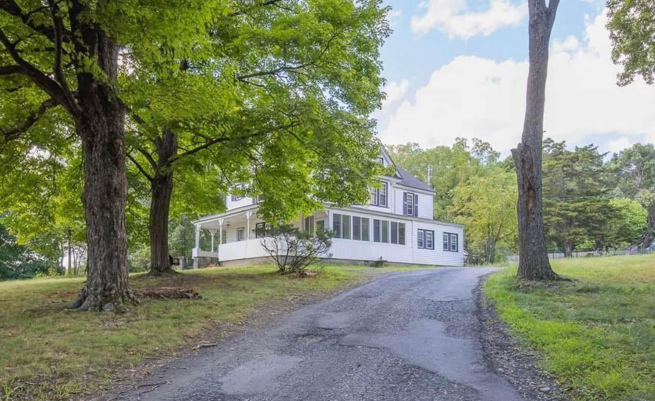 7 Bedrooms · 4 Baths House — Highland Mills