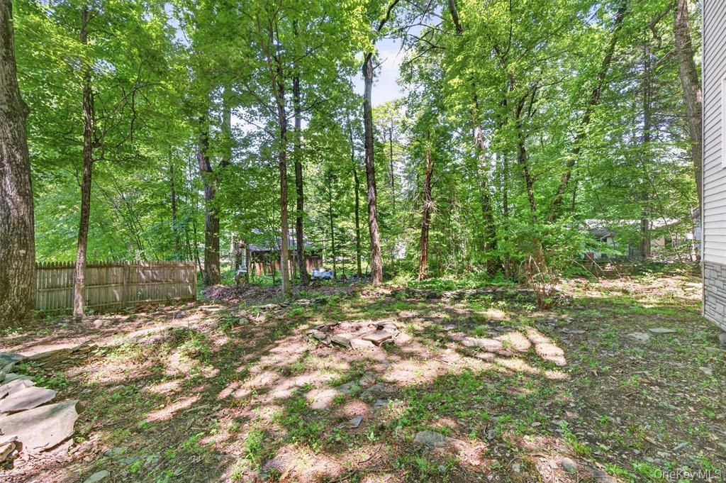 2 Bedrooms 2 Bathrooms House in Monroe