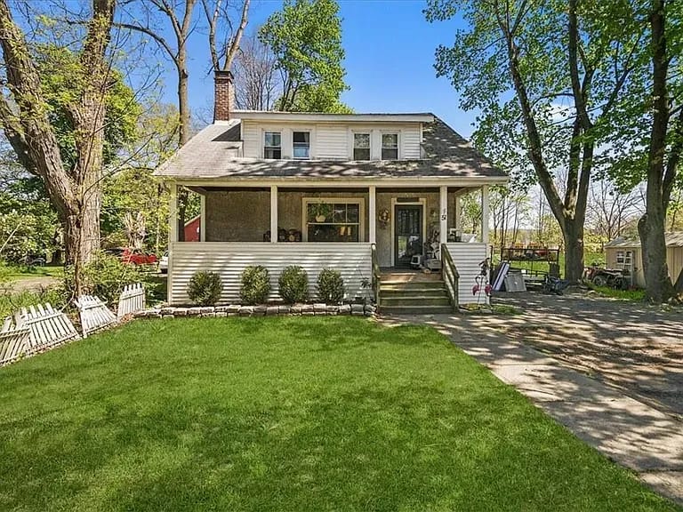 4 Bedrooms · 1.5 Baths House — Washingtonville