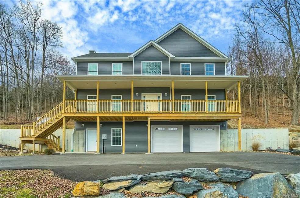 4 Bedrooms · 3 Baths House — Chester